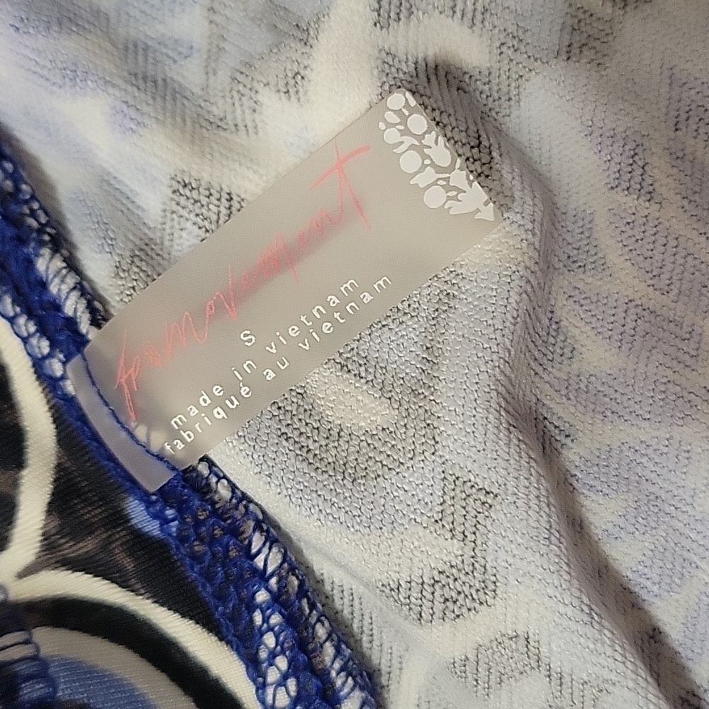 Free People Movement Rash Guard - Picture 3 of 5
